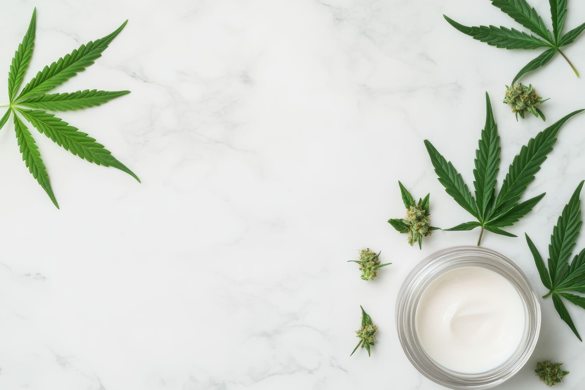 Cosméticos CBD para una piel radiante: el poder del cannabidiol en cada crema